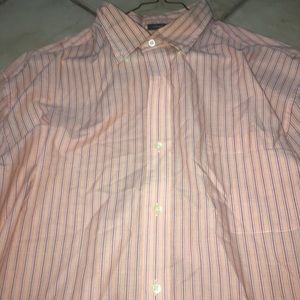 A Casual Long Collard Sleeve Shirt